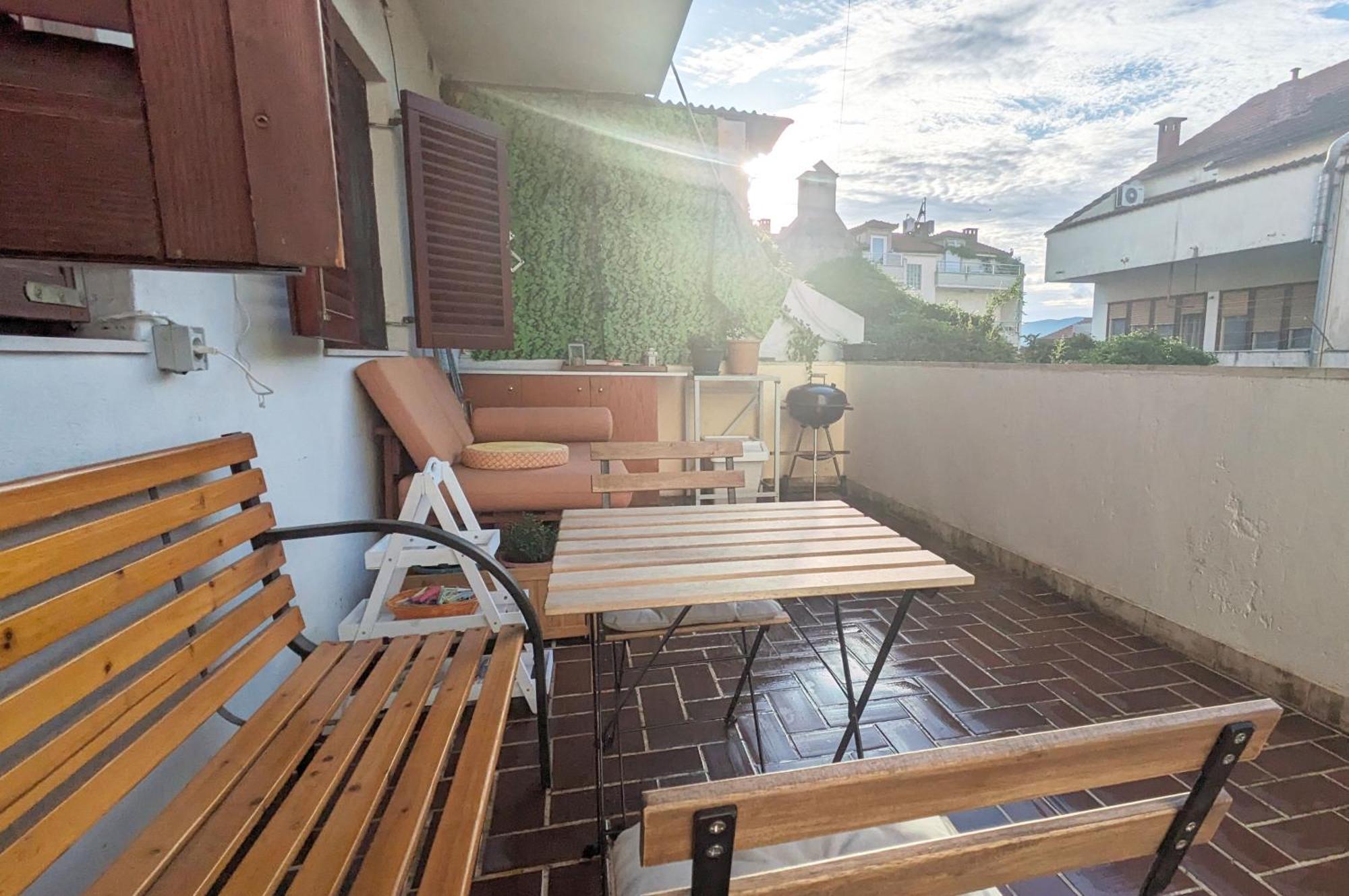 Misho Apartment With Terrace Split Exteriör bild
